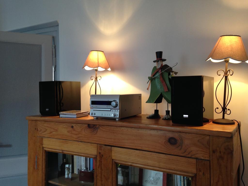Appartement de charme coeur historique parking privé Vannes Esterno foto